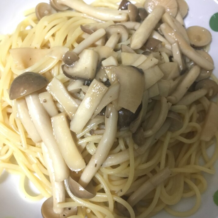 たっぷりキノコの和風スパゲティ